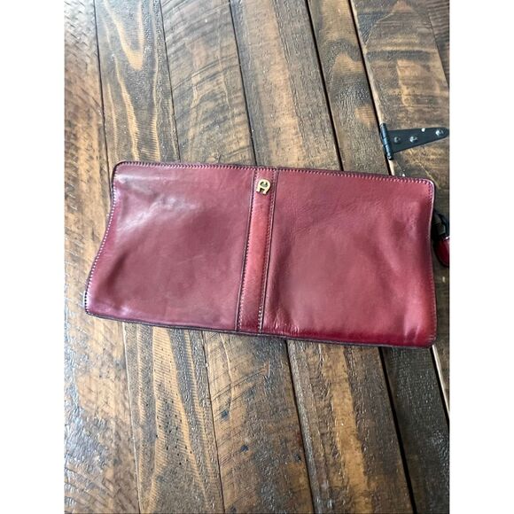 Etienne Aigner Vintage Leather Envelope Clutch Purse 14” x 8” - Picture 1 of 6